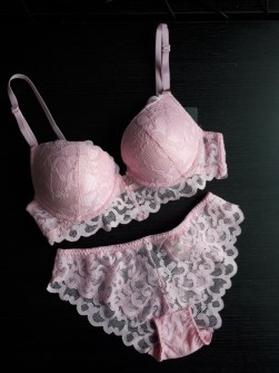 Victoria Secrett 